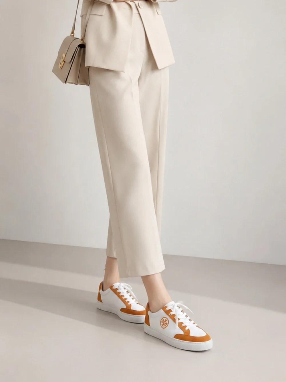 Tory Burch Color Block T Logo Leather Sneakers White Orange Women’s US 10.5 NWT